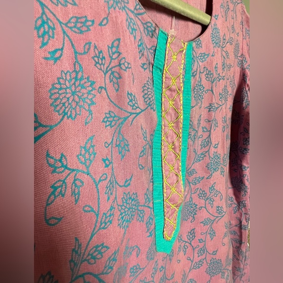 ⚠️⚠️⚠️‼️Gorgeous ‼️⚠️⚠️⚠️Melange Linen Tunic - Picture 3 of 4